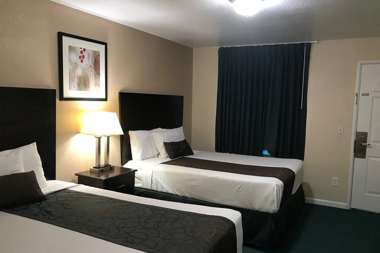 Yosemite Parkway Hotell Merced Eksteriør bilde