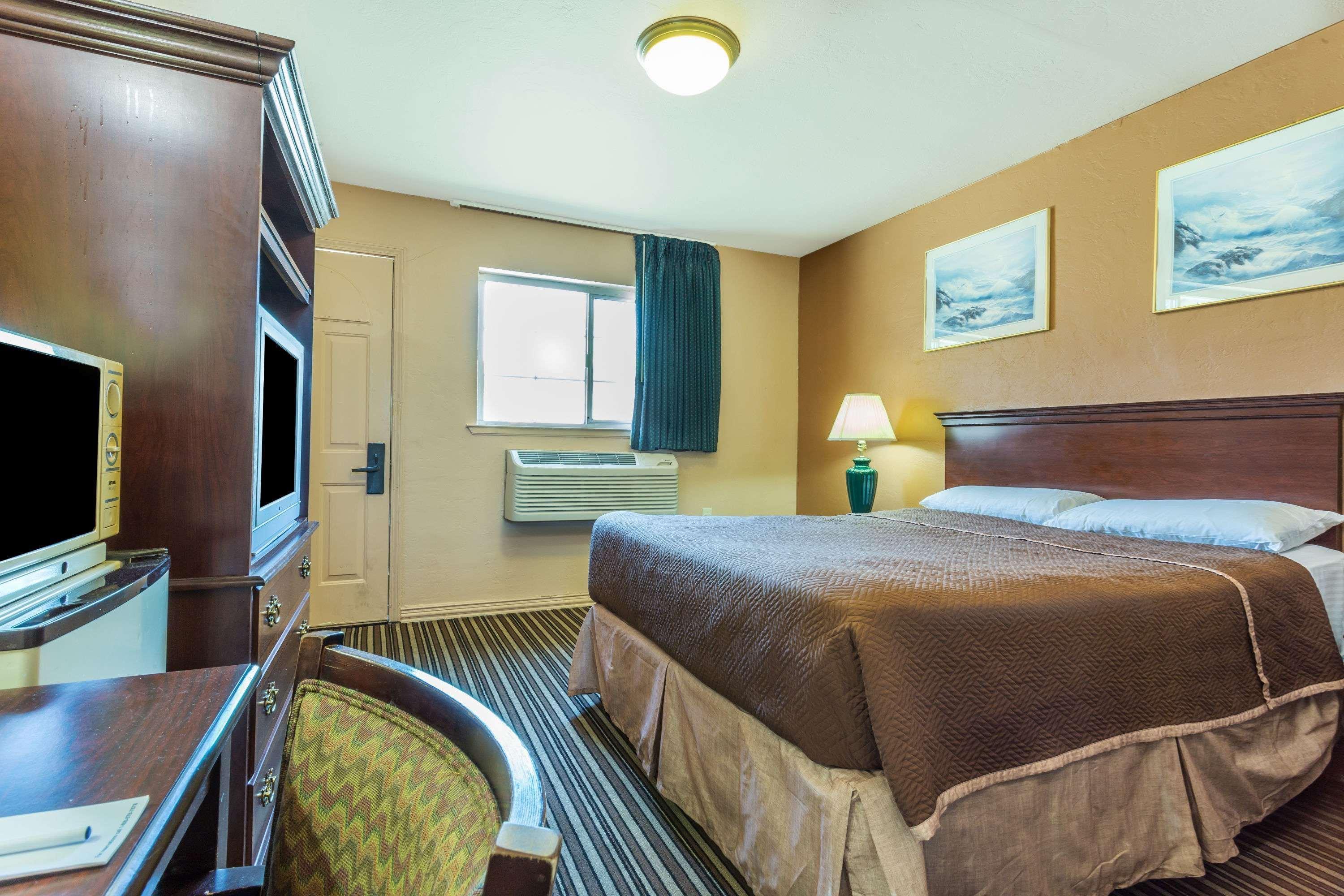 Yosemite Parkway Hotell Merced Eksteriør bilde