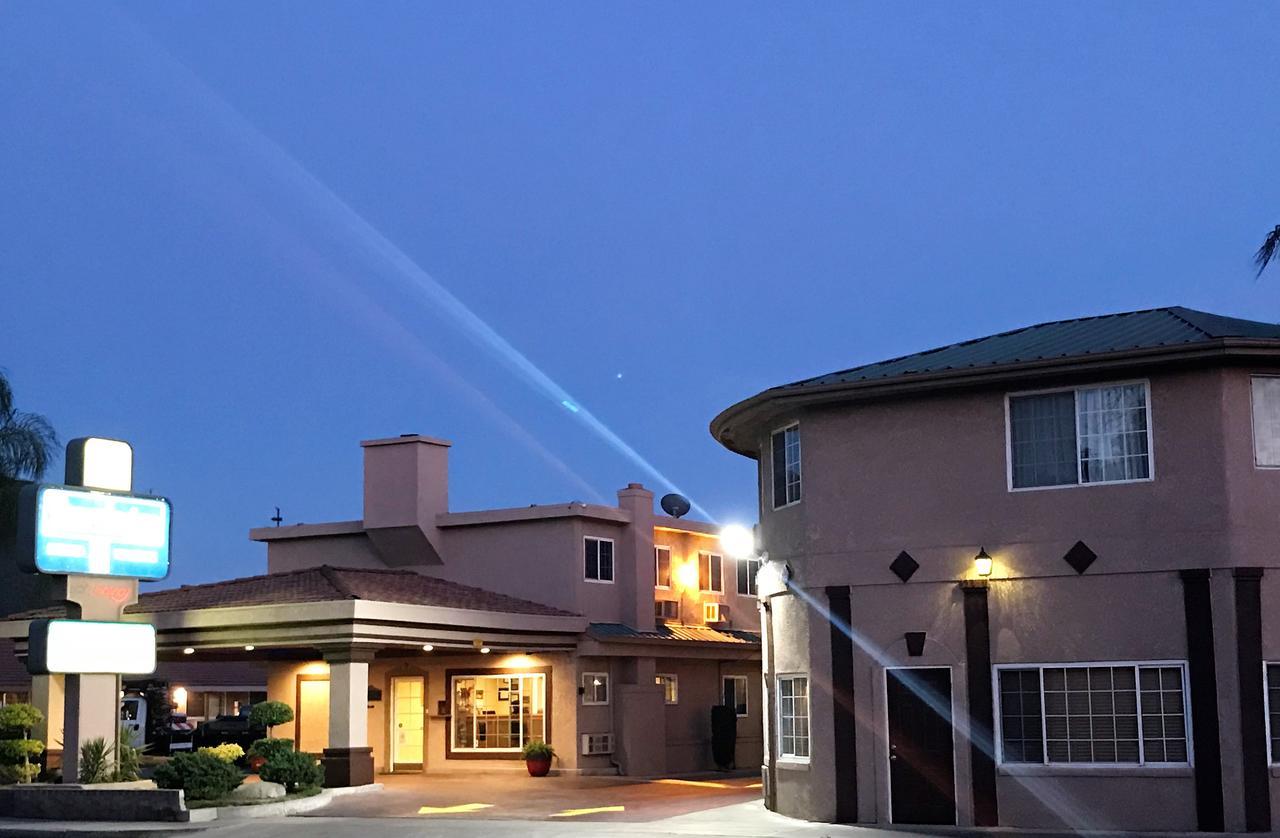 Yosemite Parkway Hotell Merced Eksteriør bilde